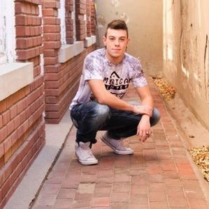 Meet your Posher, Pablo